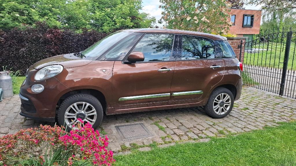 Voiture Fiat 500L, Autos, Fiat, Particulier, 500L, Bluetooth, Ordinateur de bord, Verrouillage central, Air conditionné automatique