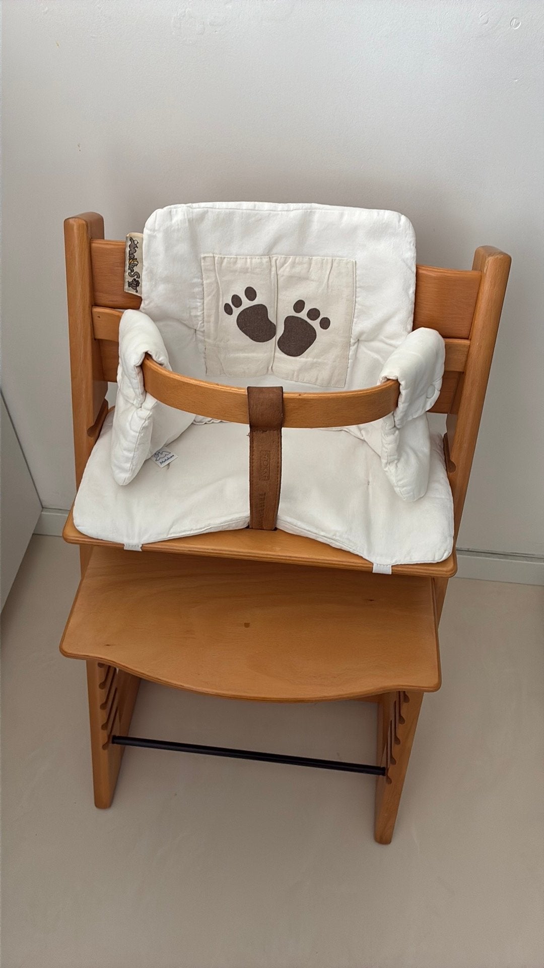 Stokke TrippTrapp met beugel, Kinderen en Baby's, Kinderstoelen, Ophalen, Zo goed als nieuw, Meegroeistoel, Aanschuifbaar