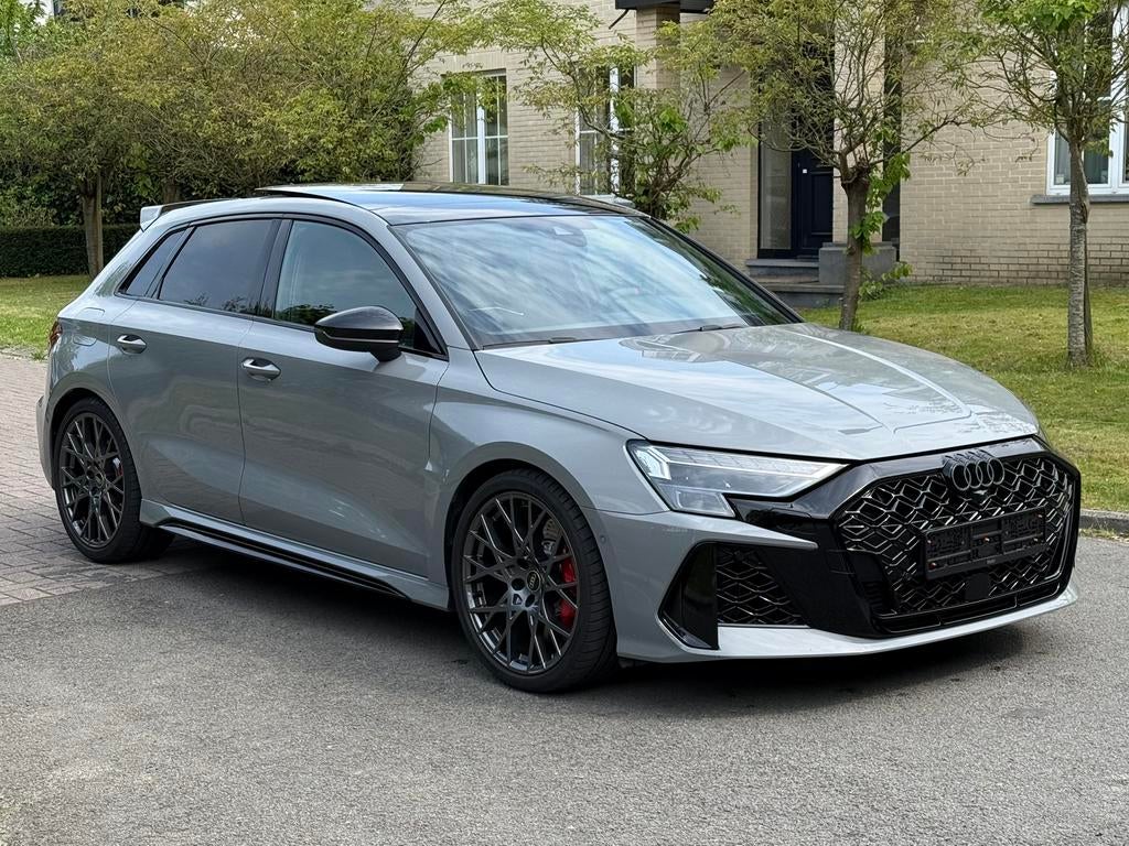 Audi RS3 Sportback Gris nardo Garantie Audi 2030, Autos, Audi, Particulier, RS3, Intérieur cuir, Essence, Euro 6, 5 portes, Automatique