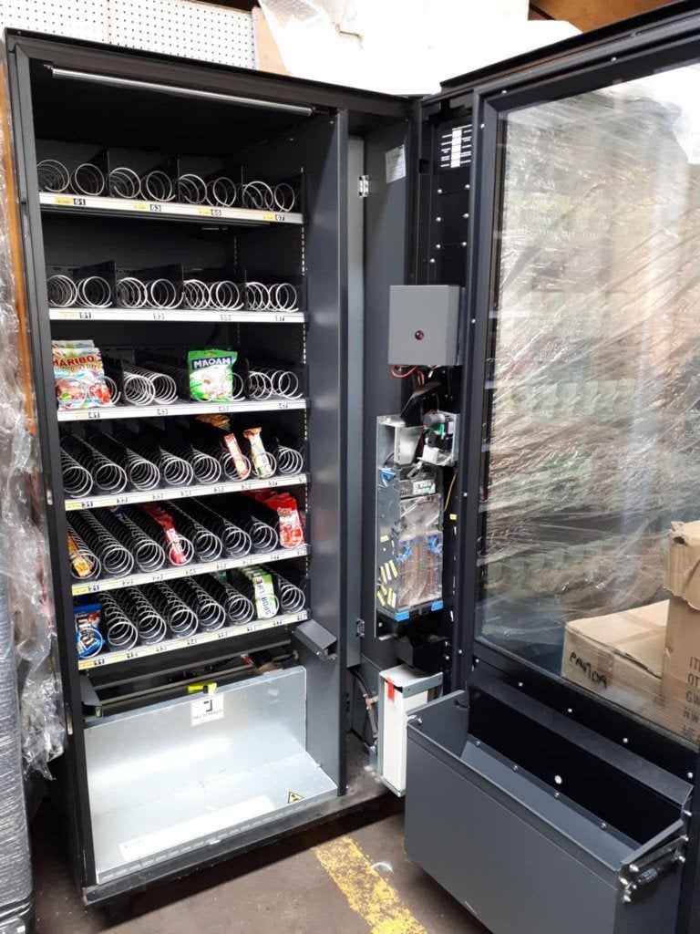 SNOEP AUTOMAAT, Zakelijke goederen, Ophalen