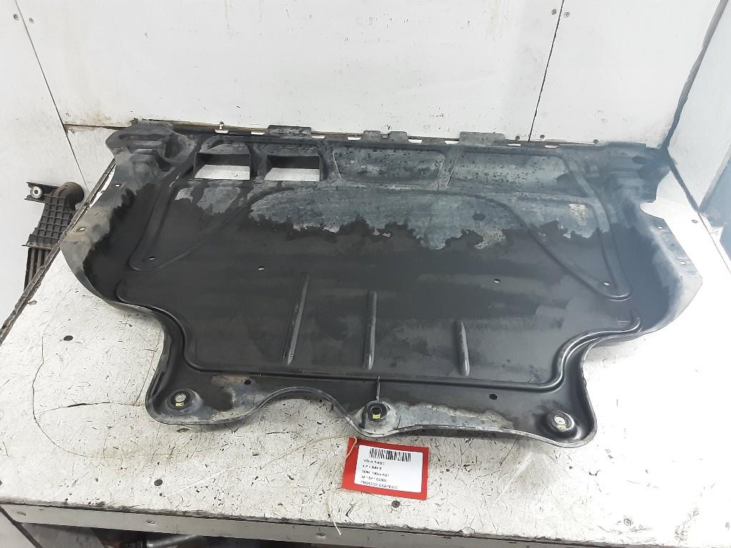 CACHE SOUS MOTEUR Volkswagen T-Roc I (3Q0825235A), Volkswagen, Mevr. I. Hauben, Utilisé, Rue de l'Espoir 34 34
4030  GRIVEGNÉE, BE