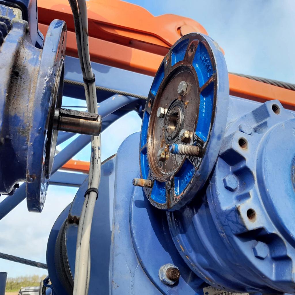réparation de grues de chantier, Enlèvement