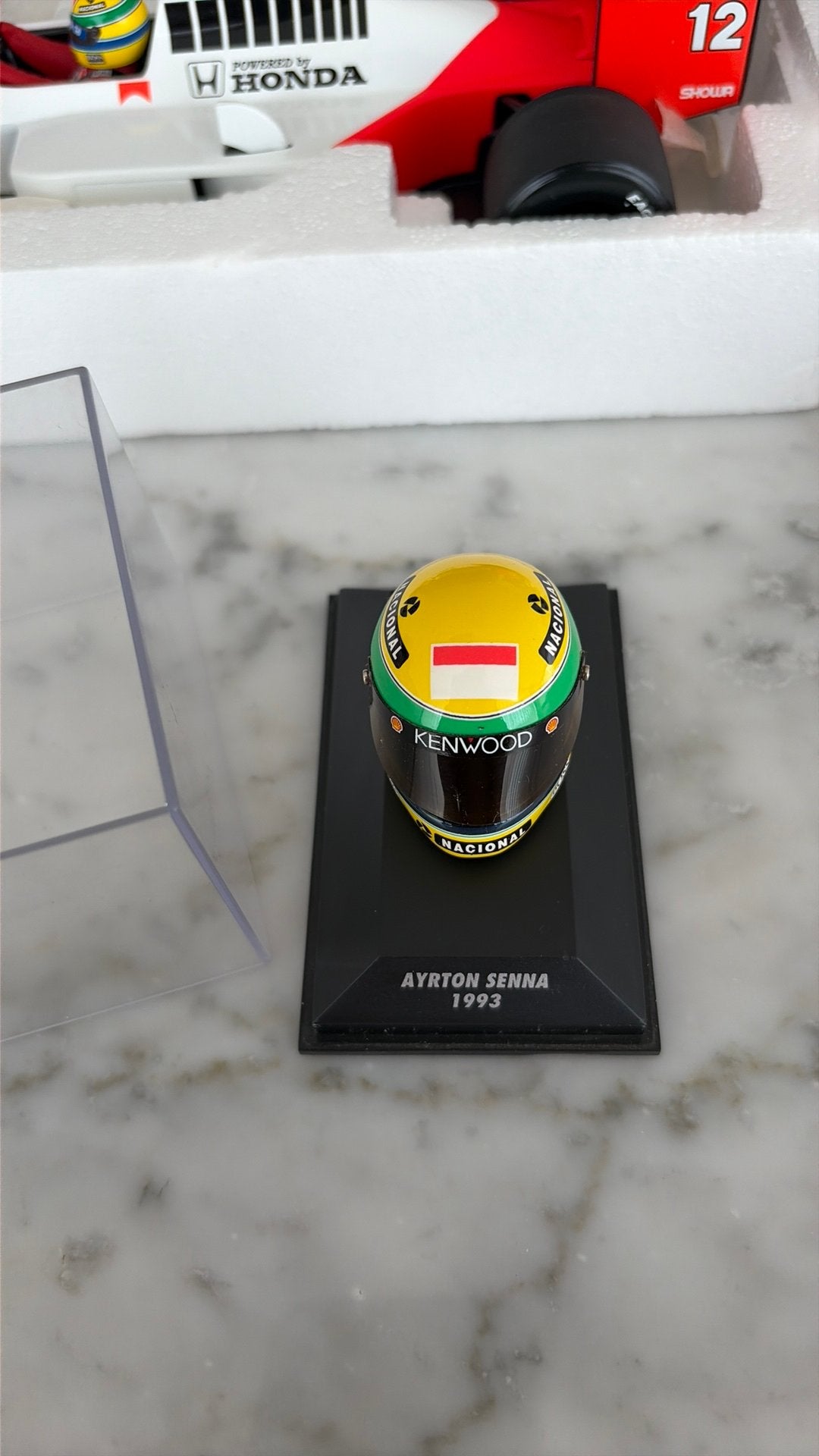 Minichamps ayrton senna helmet f1 1/8 1993, Ophalen of Verzenden, Zo goed als nieuw