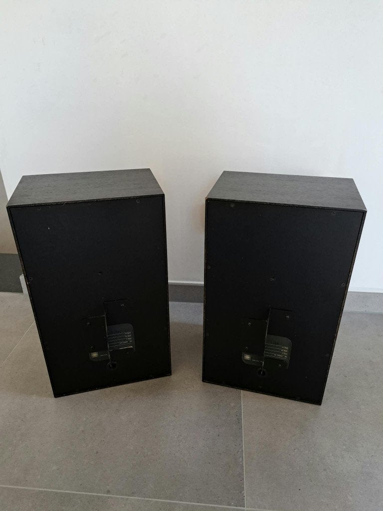 Luidspreker set ITT (incl muurbeugel), Audio, Tv en Foto, Ophalen, Zo goed als nieuw