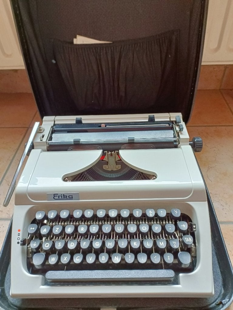 Typemachine Erika, Diversen, Ophalen, Zo goed als nieuw