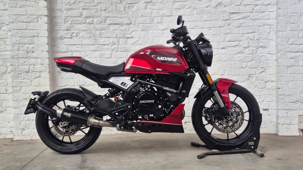 Moto Morini Seiemmezzo STR @motomobilia, 2 cilinders, Motorrijbewijs A, Bedrijf, Meer dan 35 kW