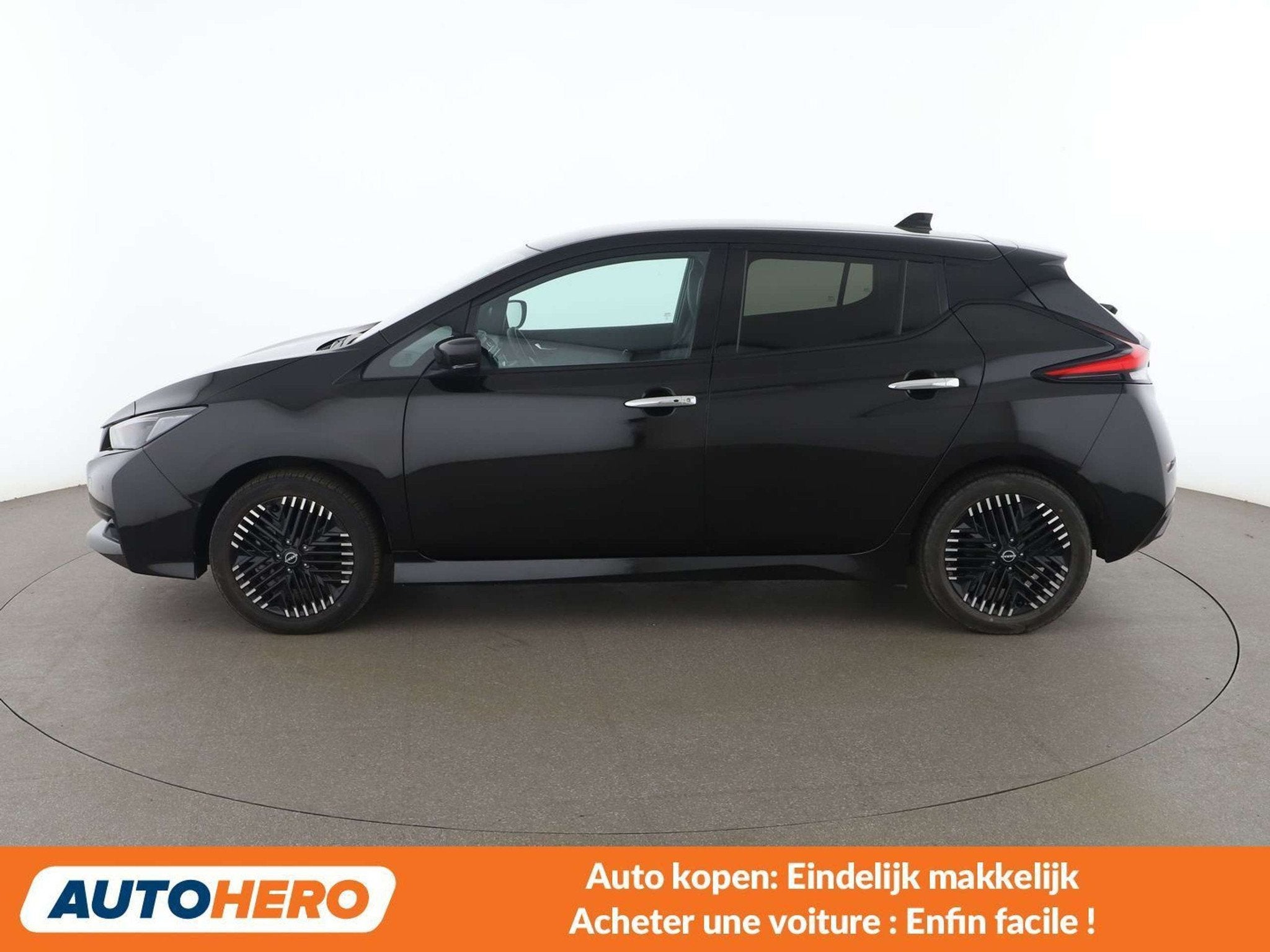 Nissan Leaf electric drive 160 kW N-Connecta (bj 2022), Auto's, Gebruikt, Zwart, Zwart, Elektrisch