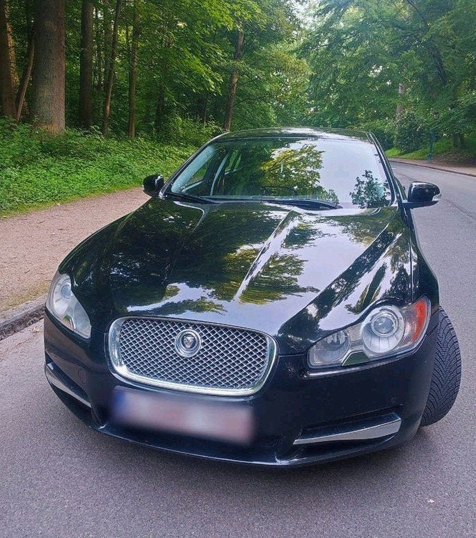 Jaguar XF 2.7 V6 diesel, 2e eigenaar, motor/bak ok, Auto's, Automaat, Dealer onderhouden, Achterwielaandrijving, Zwart