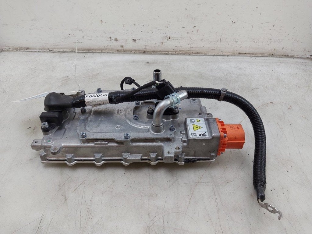 INVERTER Ford Kuga III (DFK) (01-2019/-), Dhr. J. Ham, Gebruikt, Administratie@autoham.nl, Ford