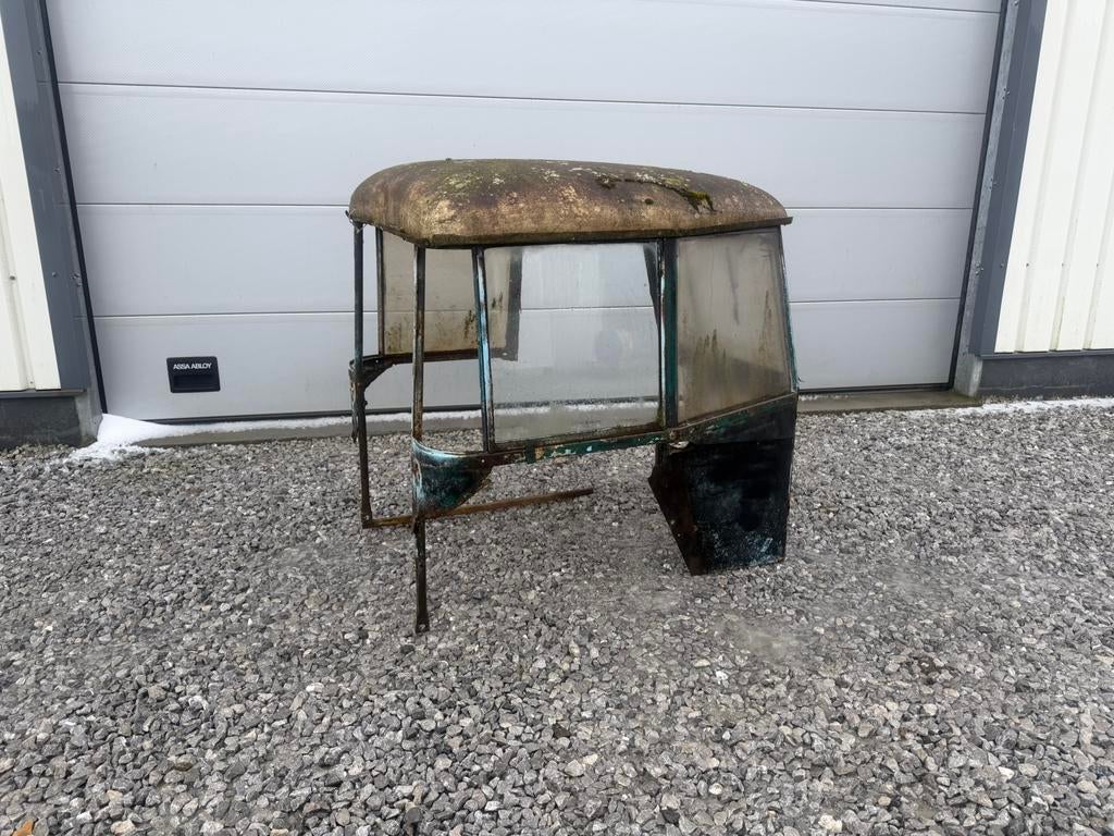 Cabine tracteur pour pieces, Articles professionnels, Enlèvement