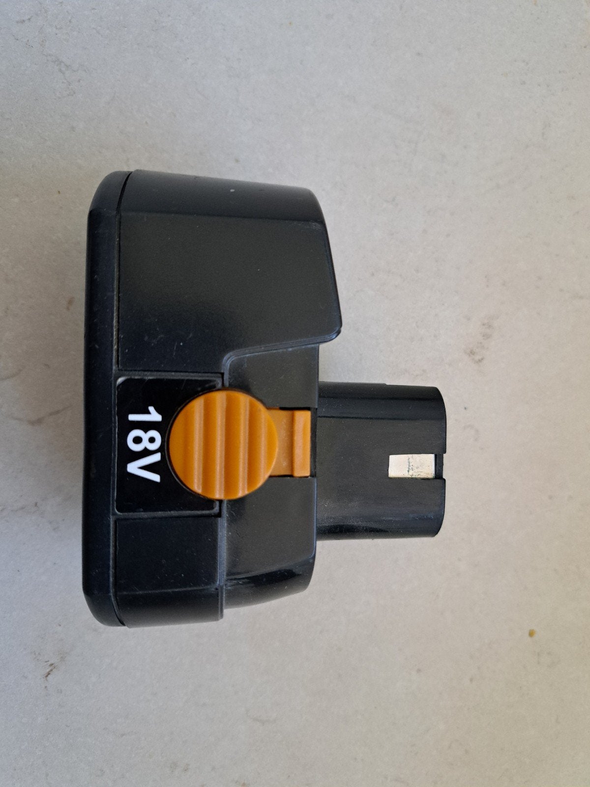 Batterij Far toold CD 188C 18V, Ophalen