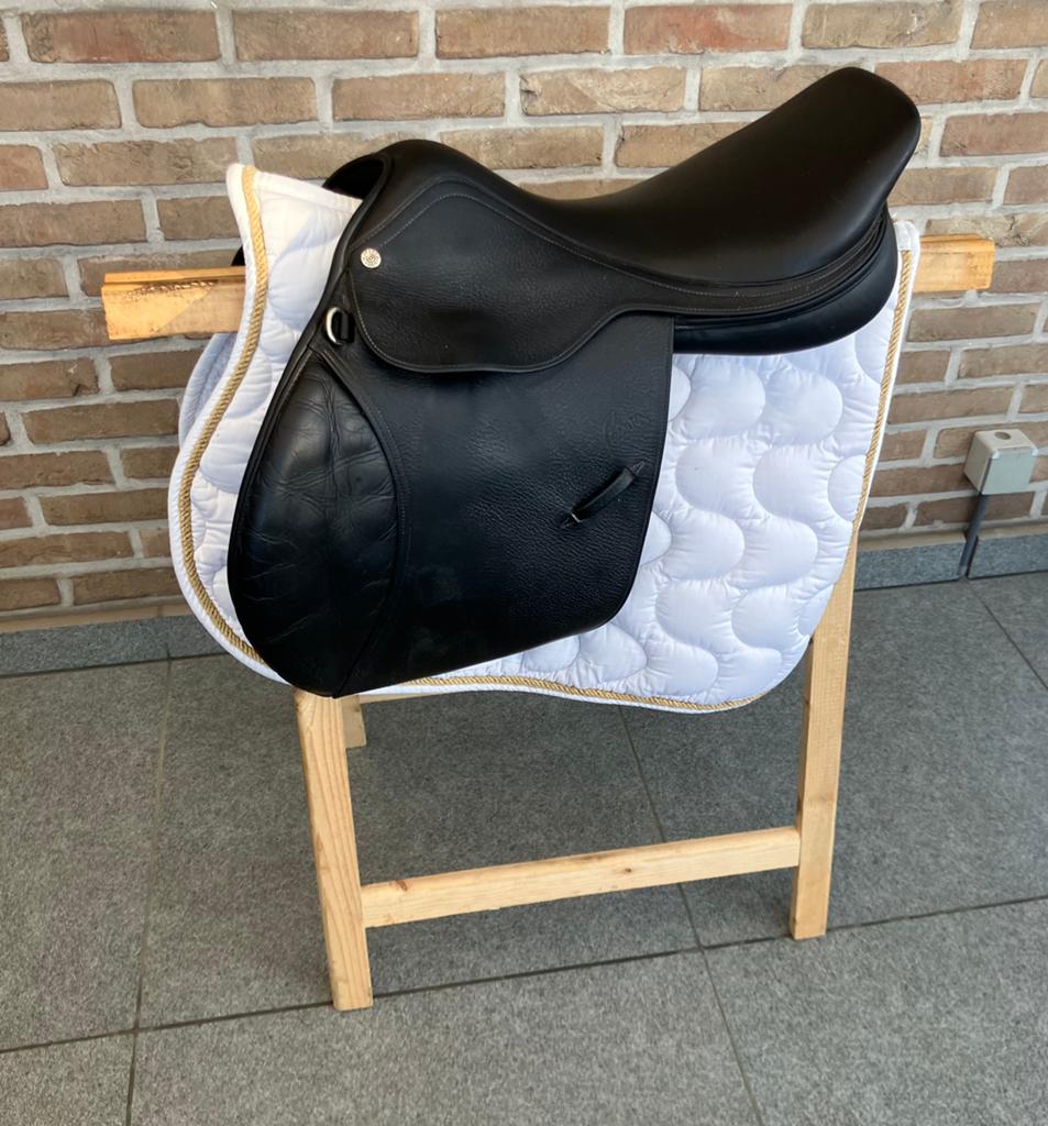 Springzadel Pessoa 17,5 inch, Dieren en Toebehoren, Ophalen of Verzenden, Zo goed als nieuw, Zwart