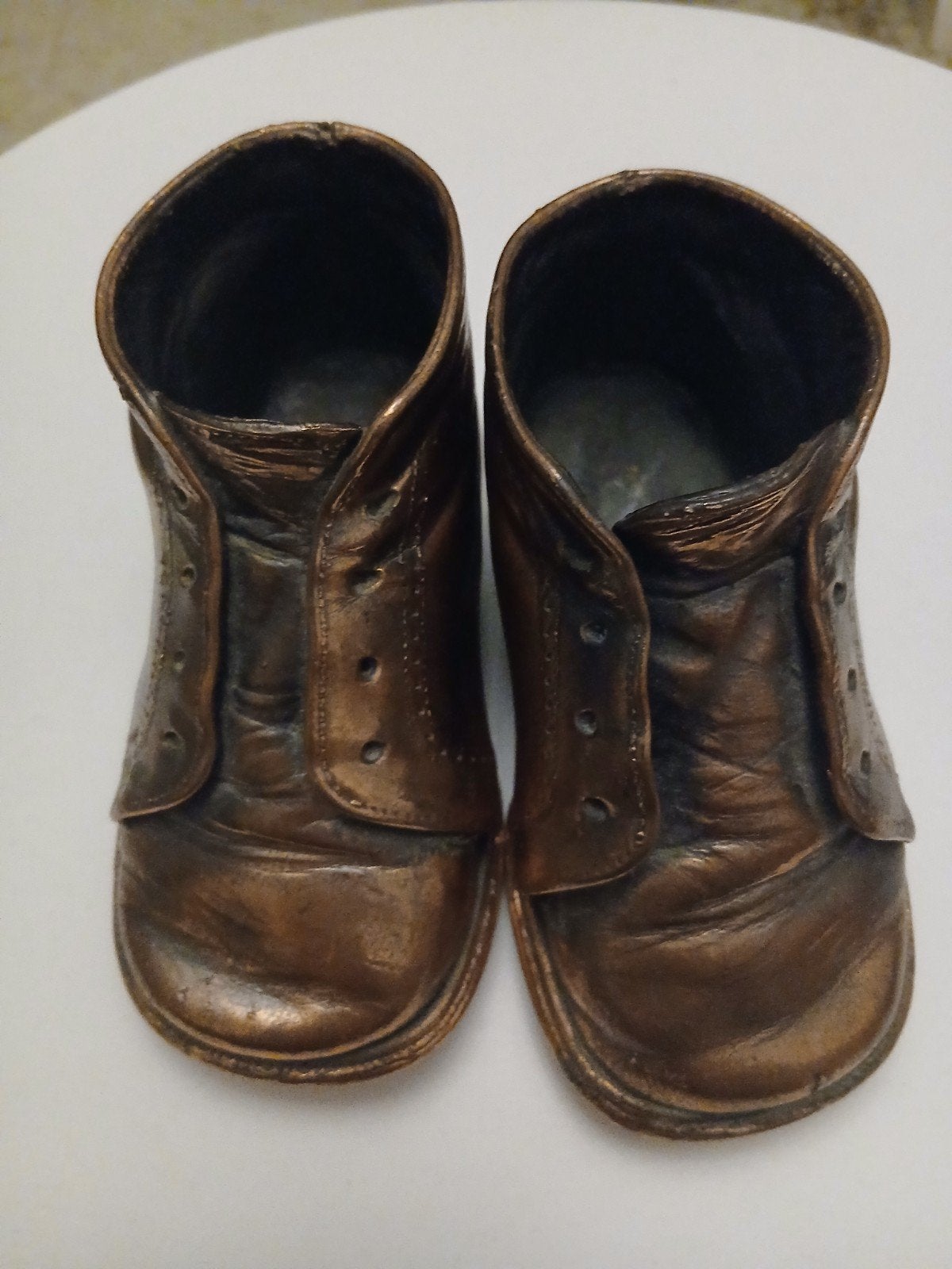 Paire de chaussures de bébé métallisées / bronzées vintage, Enlèvement ou Envoi, Chaussures