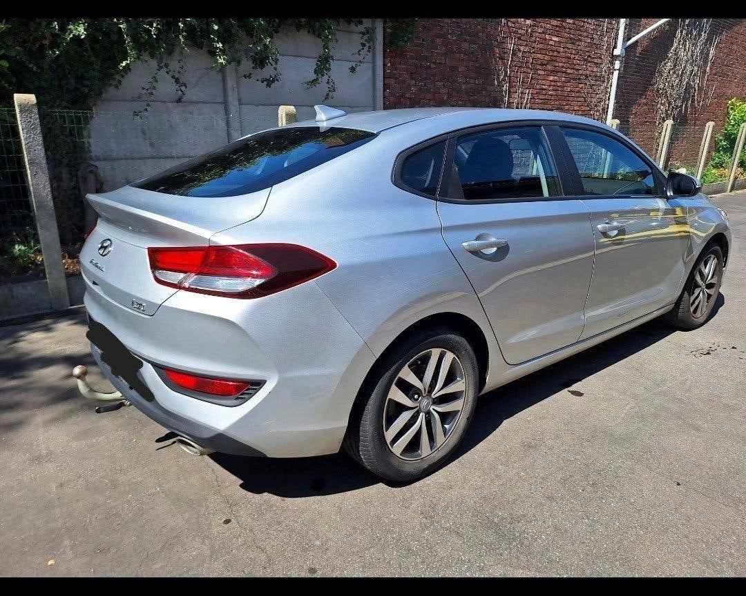 Hyundai I30 Fastback 2018, Autos, Argent ou Gris, Achat, Noir, 5 portes