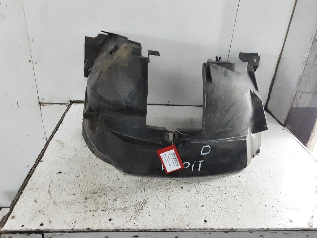 BINNENSPATSCHERM RECHTS VOOR Dacia Duster (SR), Dacia, Gebruikt, Renault Deutschland AG, Spatbord