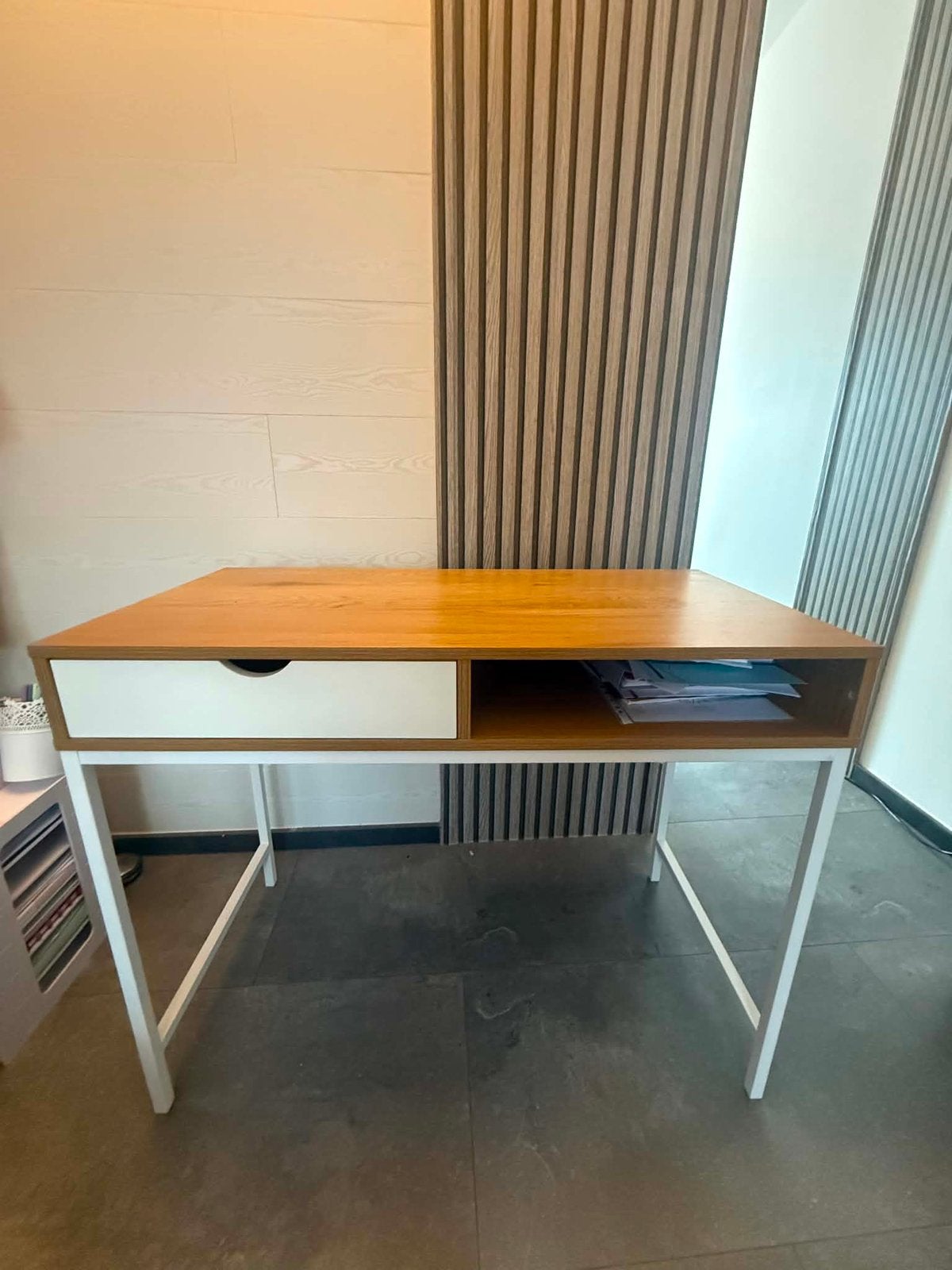 Bureau neuf, Enlèvement, Comme neuf