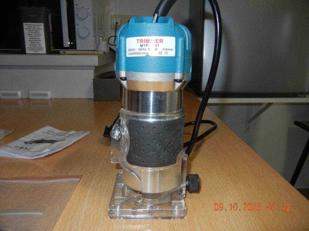 electric trimmer, Bricolage & Construction, Enlèvement, Comme neuf, Jeu d'outils, Autres marques