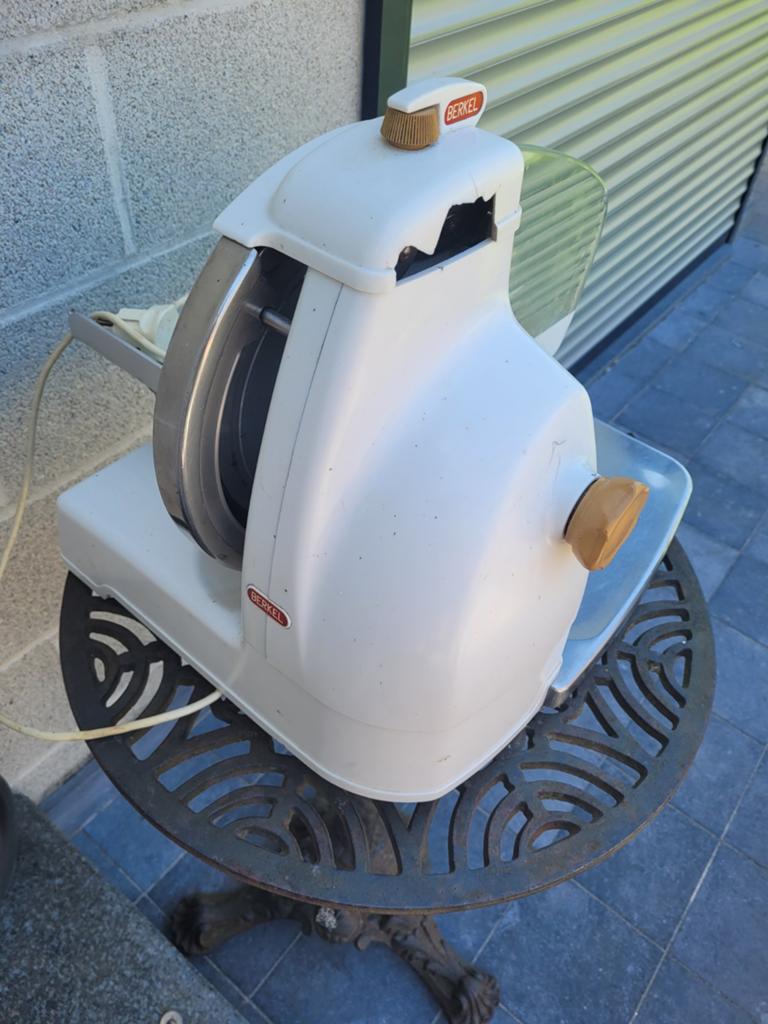 BERKEL SLICER, HS, te repareren of voor onderdelen., Ophalen