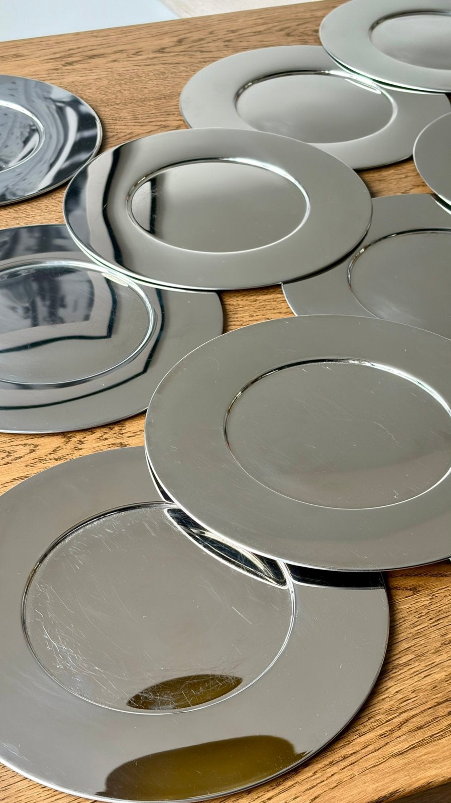 12 assiettes rondes en métal argenté — Bouillet Bourdelle, Enlèvement, Utilisé, Argenté, Autres matériaux