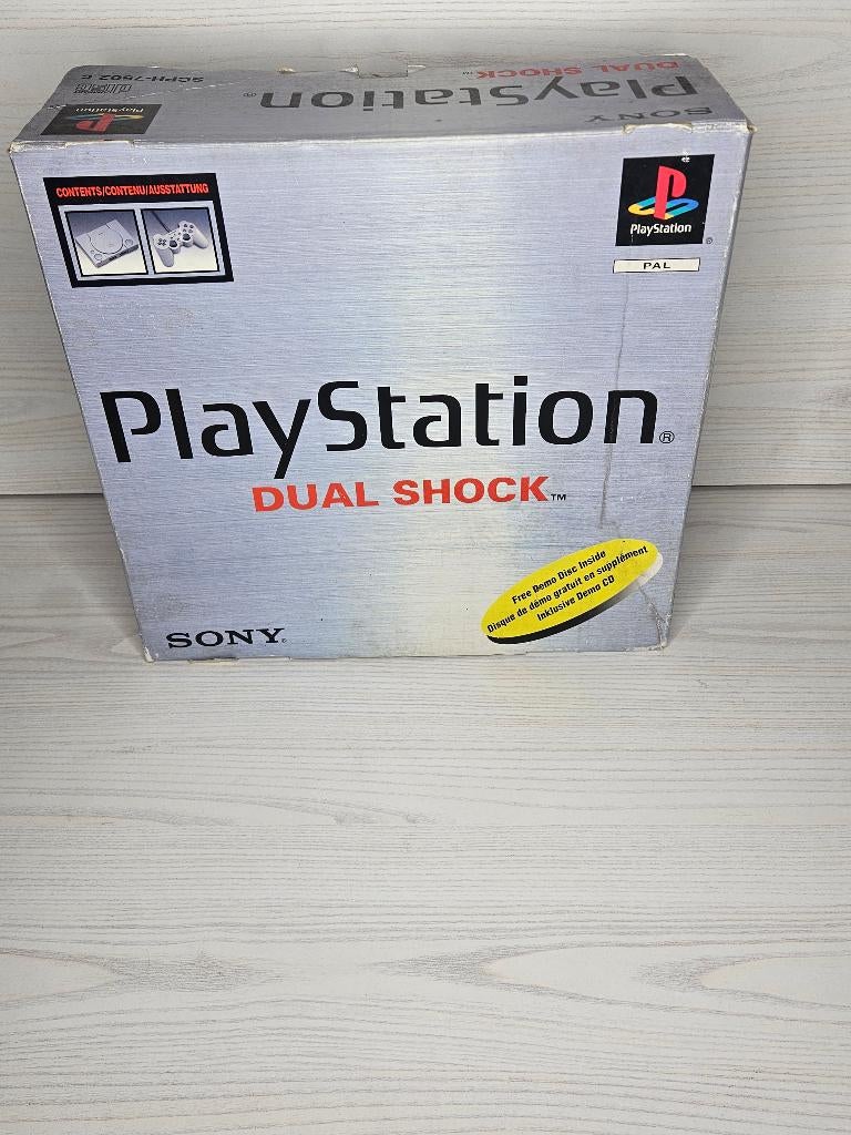 Console playstation 1 en boite, Ophalen, Zo goed als nieuw, Met 1 controller