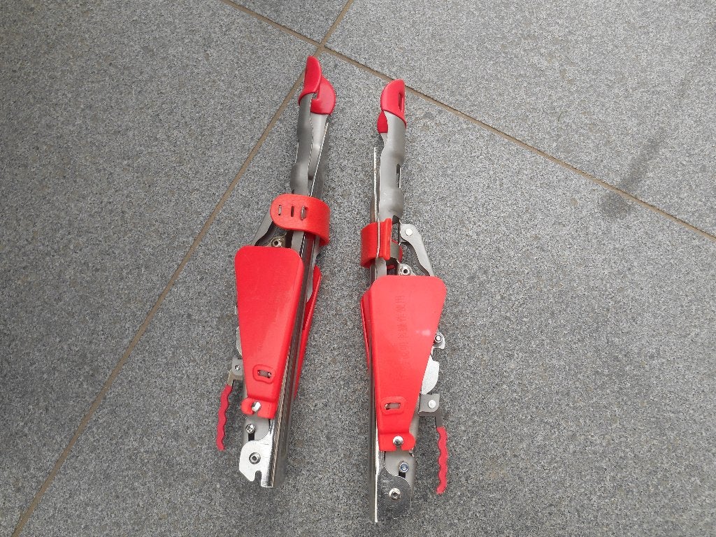 2 automatische vis beet houders, Ophalen, Zo goed als nieuw