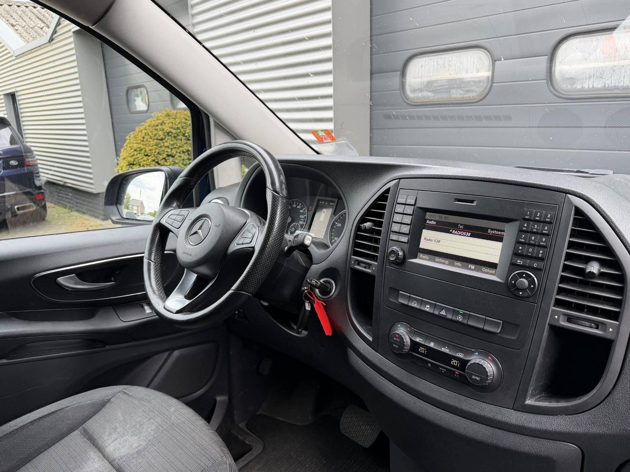 Mercedes-Benz Vito 114 CDI Lang | Trekhaak | Cruise Control, Auto's, Gebruikt, Start-stop-systeem, 136 pk, Mercedes-Benz