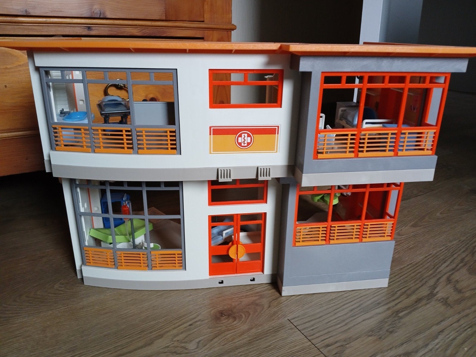 Playmobile ziekenhuis, Ophalen