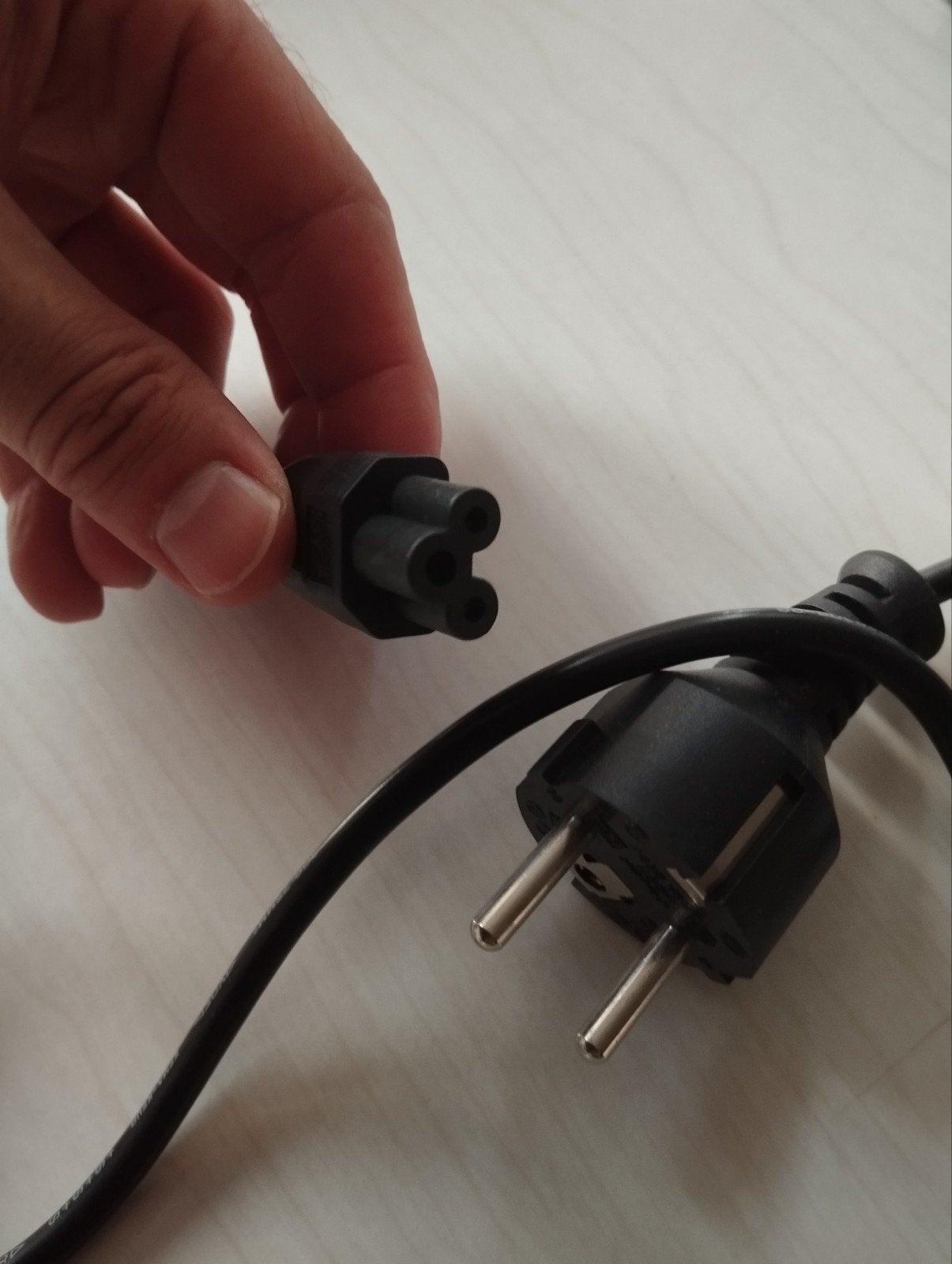 Laptop adapter kabels, Computers en Software, Pc- en Netwerkkabels, Ophalen