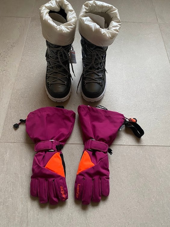 Sneeuwlaarzen Mt36 en handschoenen Wedze 8 jaar, Kinderen en Baby's, Ophalen of Verzenden, Handschoenen