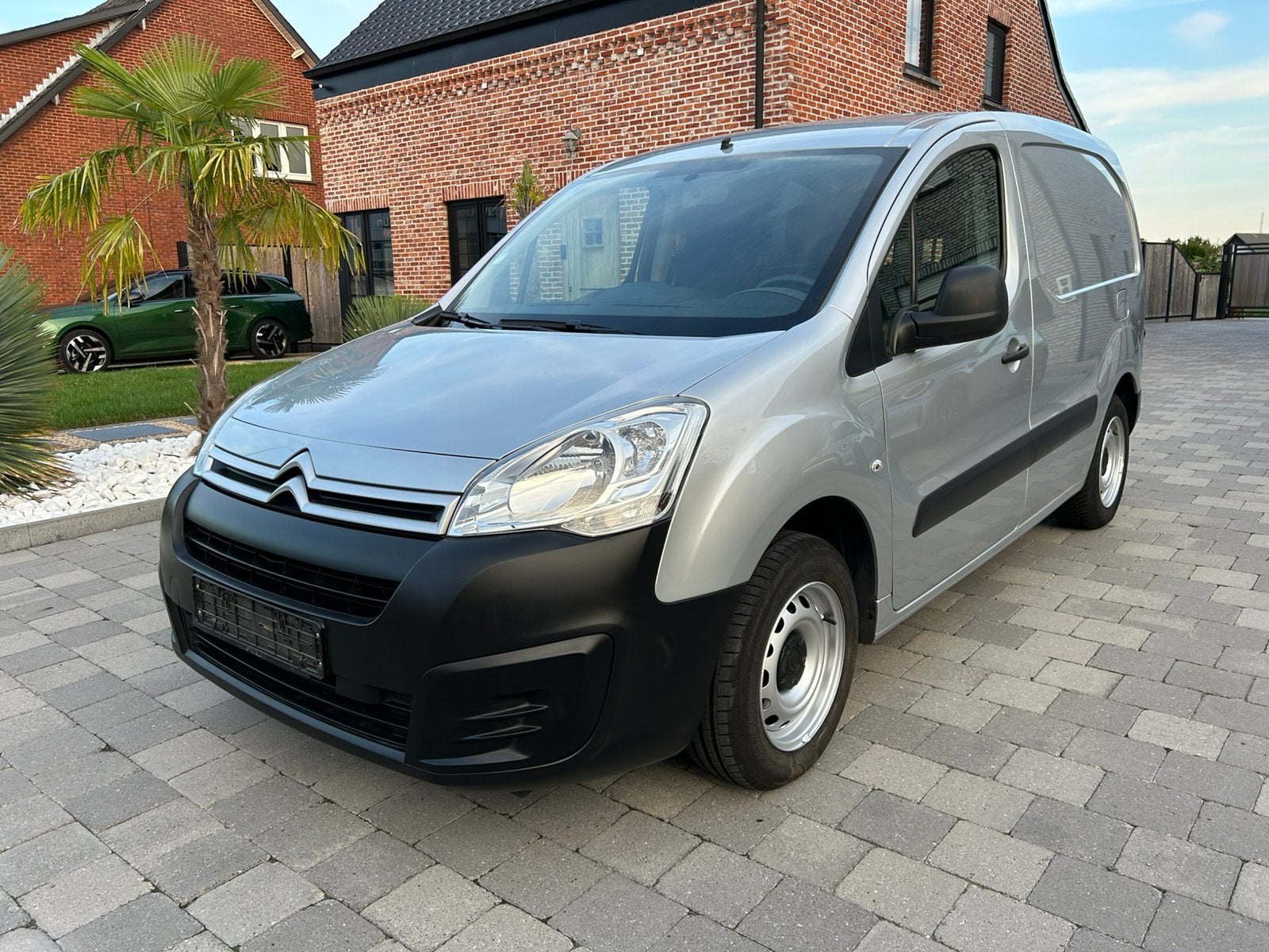 Citroen Berlingo 1.6 Vti Benzine 2018 114.008km, Voorwielaandrijving, Stof, Euro 6, 4 cilinders