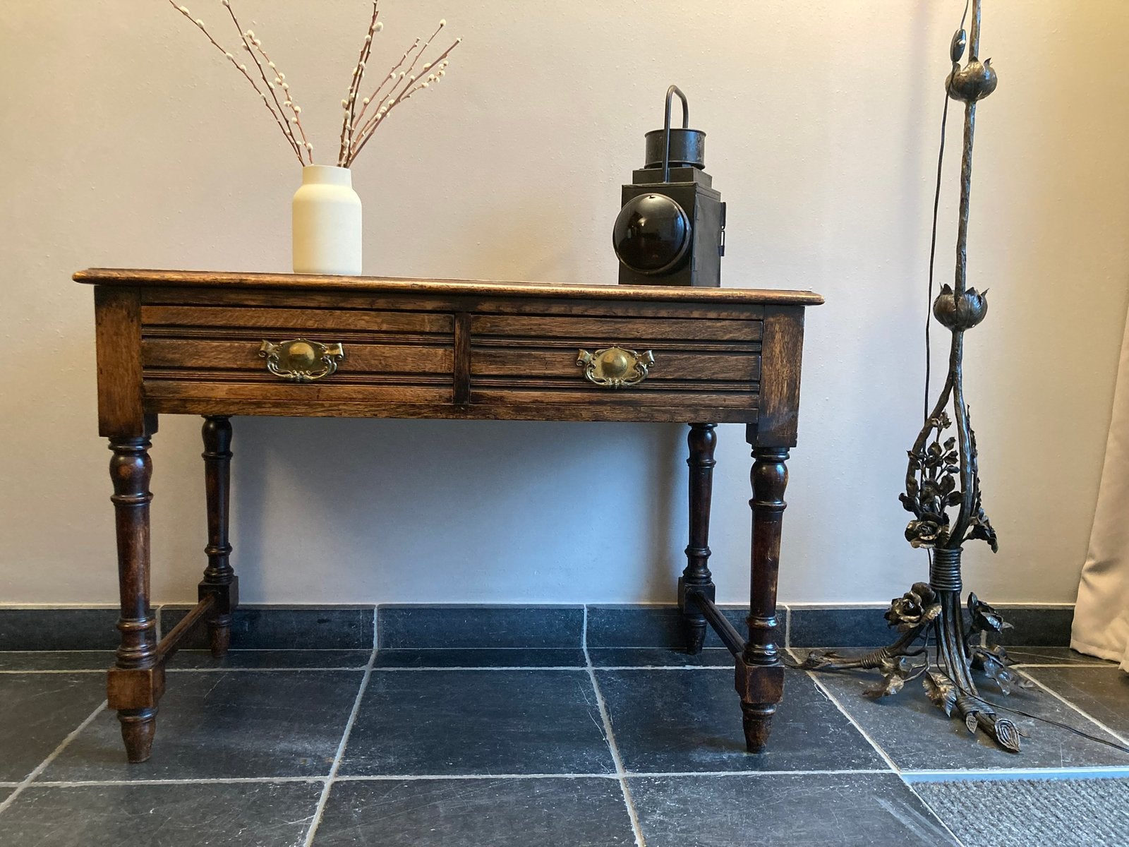 Antiek Engels tafeltje met 2 schuiven. Vol eiken hout., Ophalen, Gebruikt, 50 tot 100 cm, Eikenhout