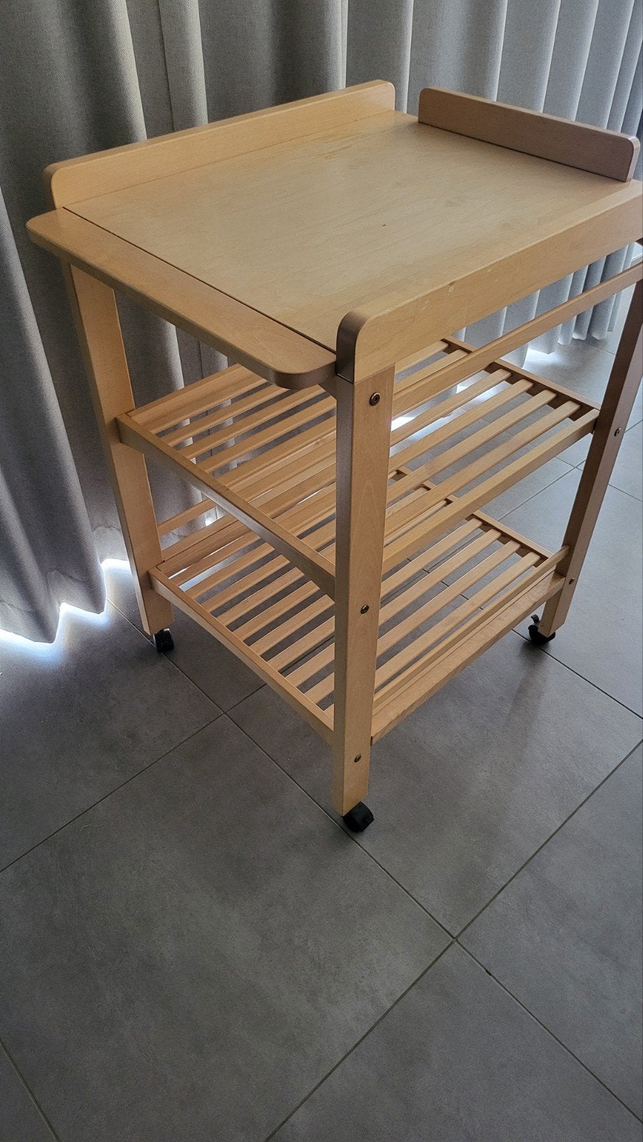 table bébé comme neuf., Enlèvement