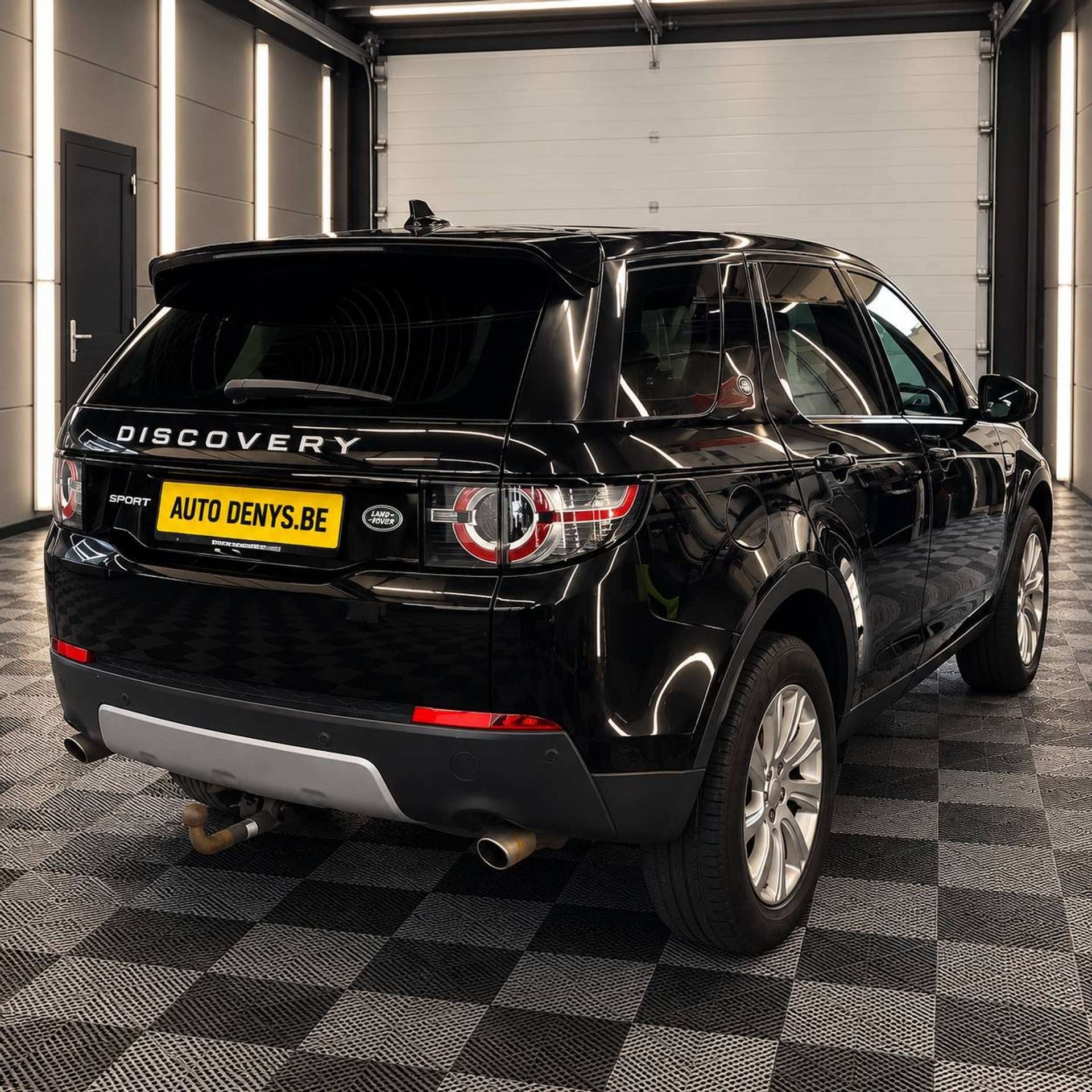 Land Rover Discovery Sport 2.0D AUTOMAAT bj. 2016 150dkm ROE, Auto's, Automaat, Zwart, 4 cilinders, USB