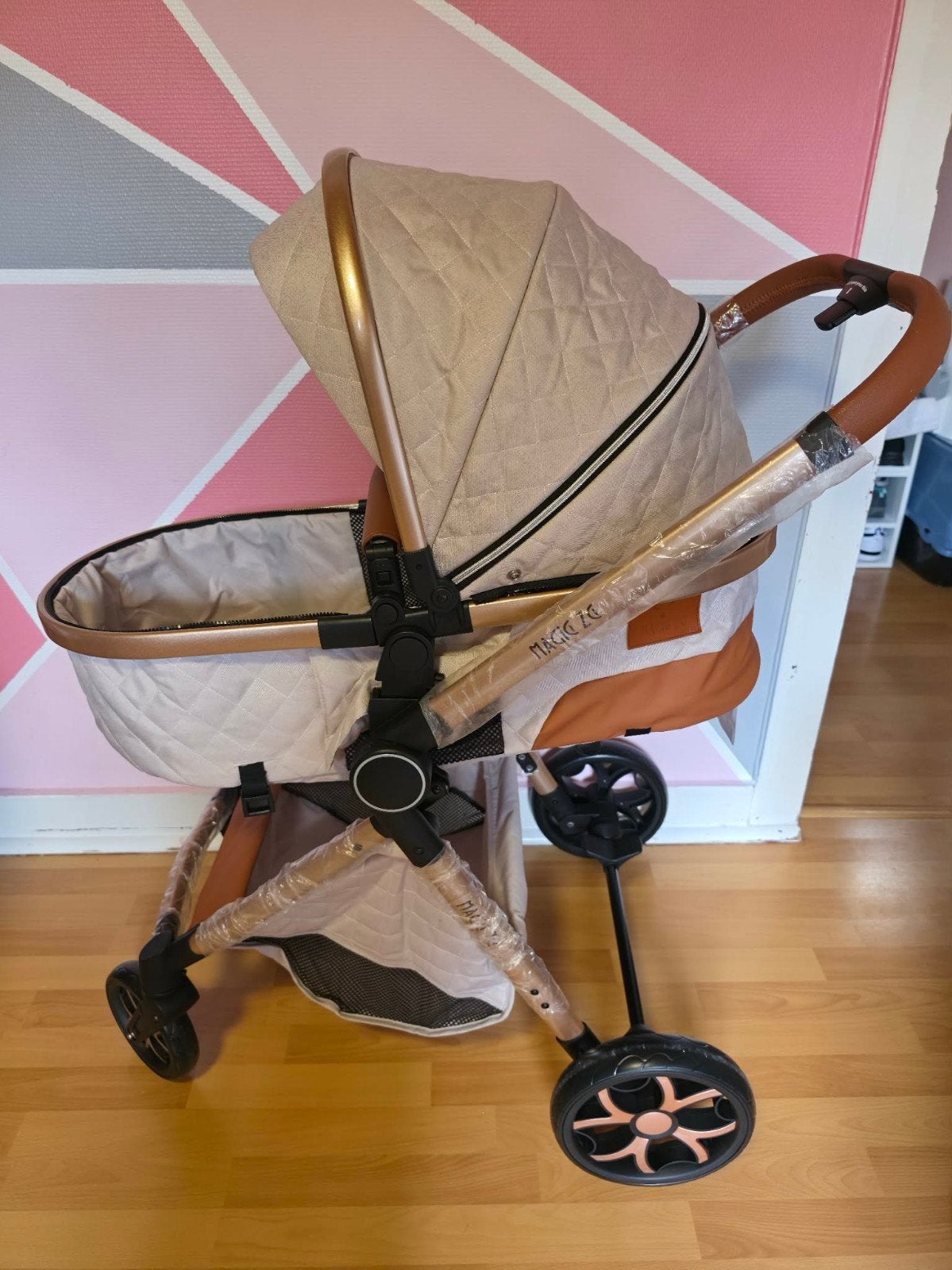 Poussette combinée 3-en-1 Magic ZC / Or Rose et Kaki - NEUVE, Enfants & Bébés, Enlèvement, Neuf, Poussette combi, Autres marques