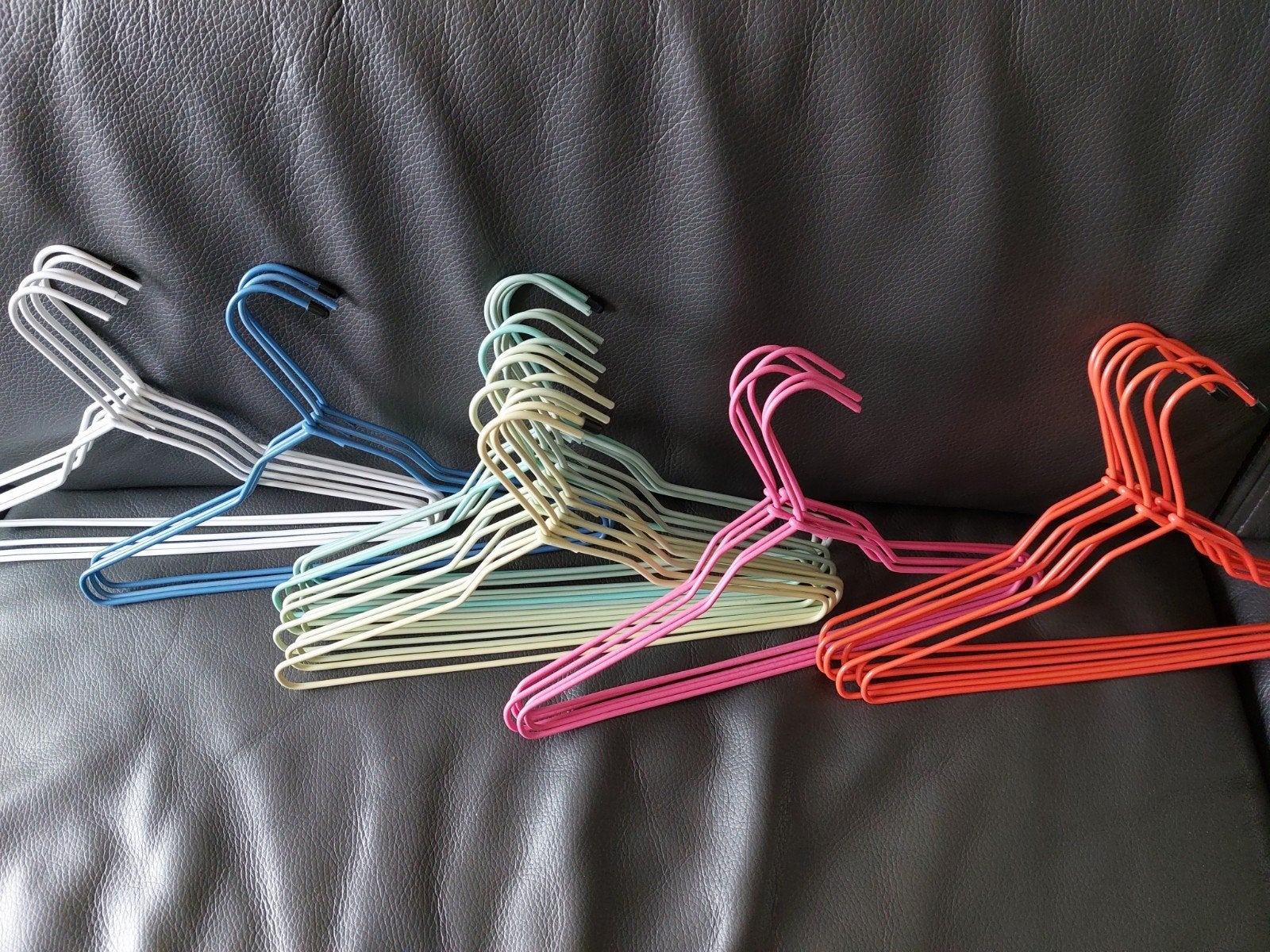 Set van 35 hangers voor kinder- en babykleding, Kinderen en Baby's, Babymode-accessoires, Ophalen, Nieuw, Cintres