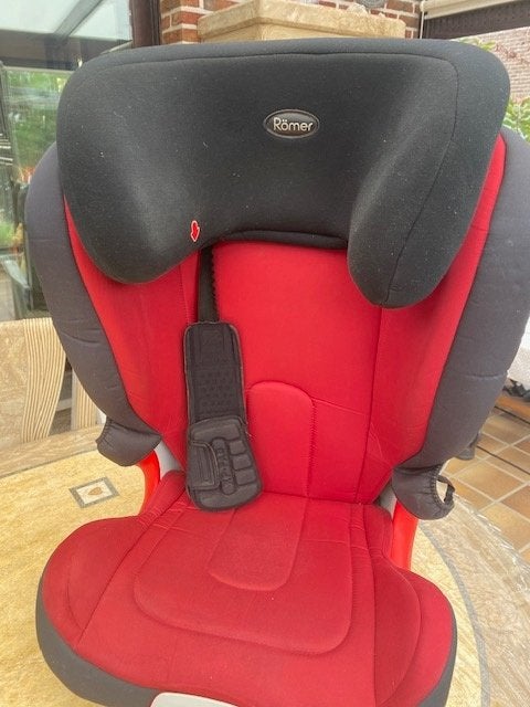 2 autostoelen kinderen Romer + (schommel)paardje, Ophalen, Gebruikt, Overige typen