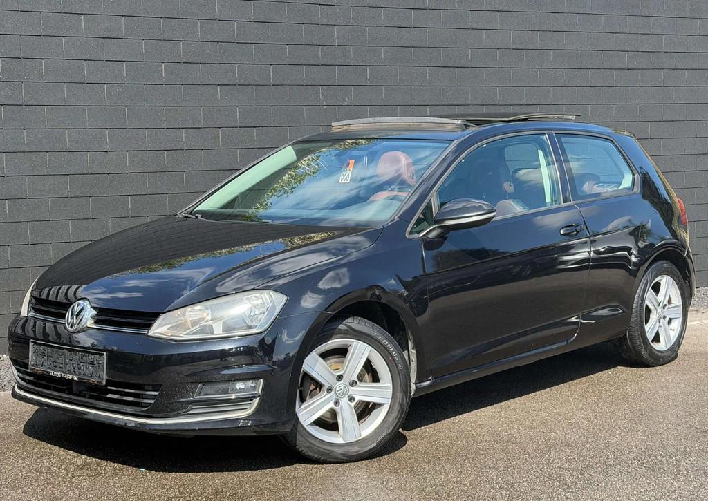 Volkswagen Golf 1.2 TSI+AIRCO+ECRAN+TOIT OUVRANT+CUIR+JANTES, Autos, Euro 5, Achat, 105 ch, Entreprise