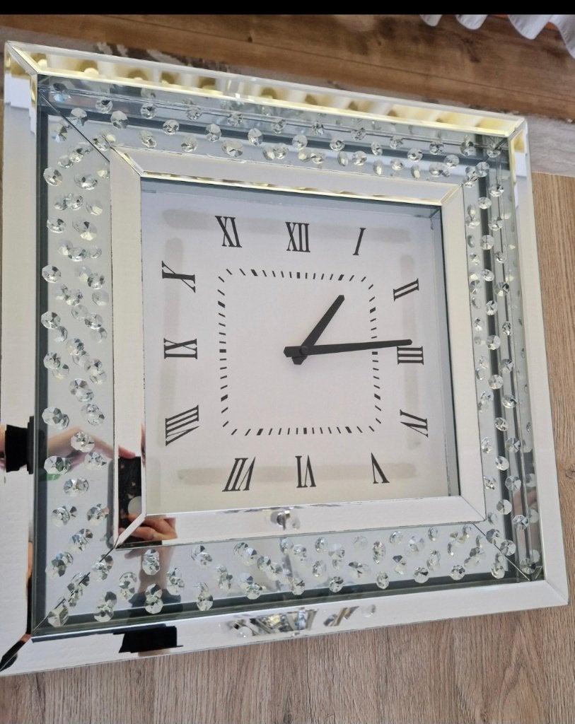 1 decoratieve wandklok, Huis en Inrichting, Woonaccessoires | Klokken, Ophalen, Zo goed als nieuw, Analoog, Wandklok