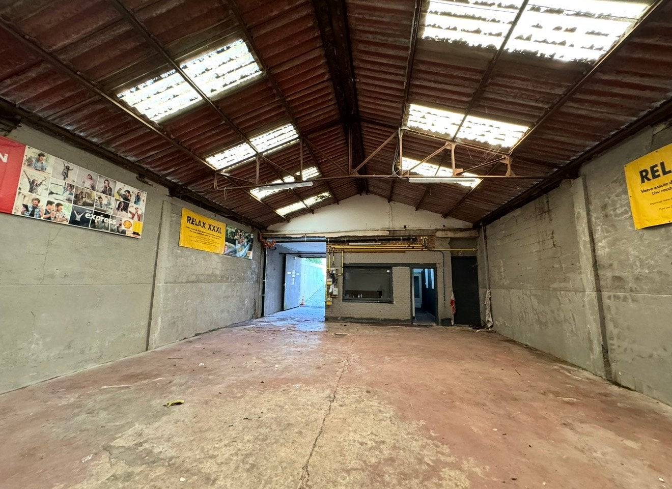 Entrepot / garage à louer à Denderleeuw, Immo