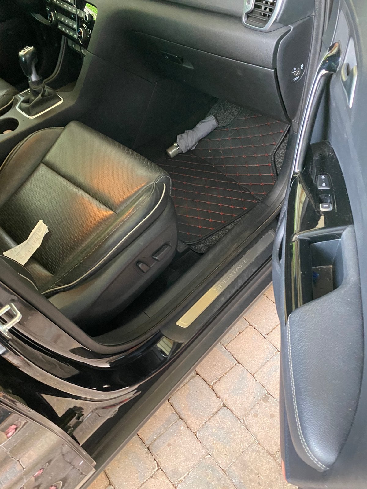 Mooie kia sportage zwart met weinige km, Autos, Kia, Cuir, Achat, Euro 6, Boîte manuelle