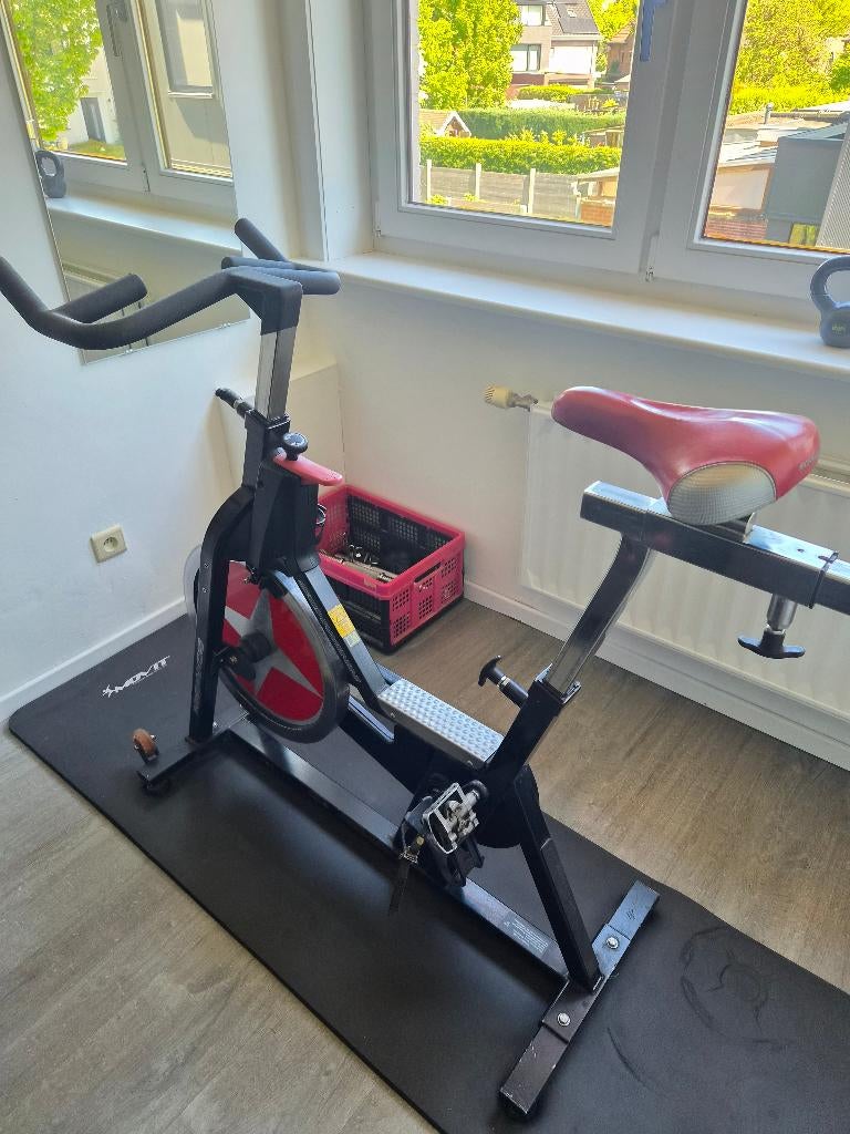 Schwinn spinning bike / hometrainer – stevige gymkwaliteit, Sports & Fitness, Appareils de fitness, Enlèvement, Utilisé, Vélo de spinning