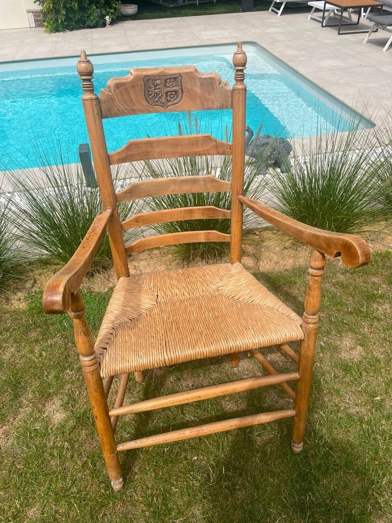 Très belle chaise en osier et bois, Enlèvement