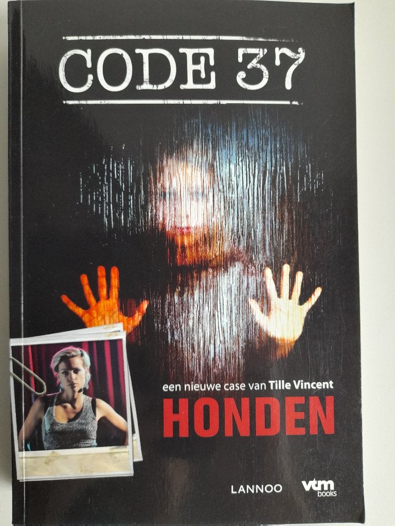 Code 37.  5 boeken, Boeken, Ophalen of Verzenden, Zo goed als nieuw