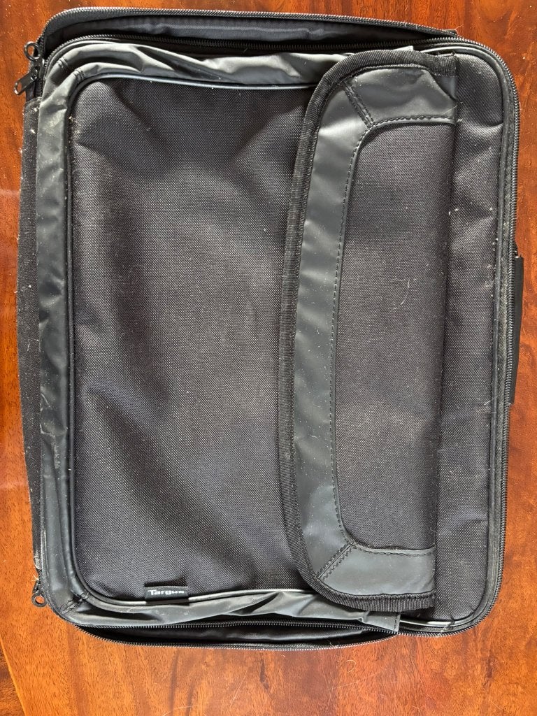 Sac pour PC, Bijoux, Sacs & Beauté, Enlèvement, Comme neuf, Noir