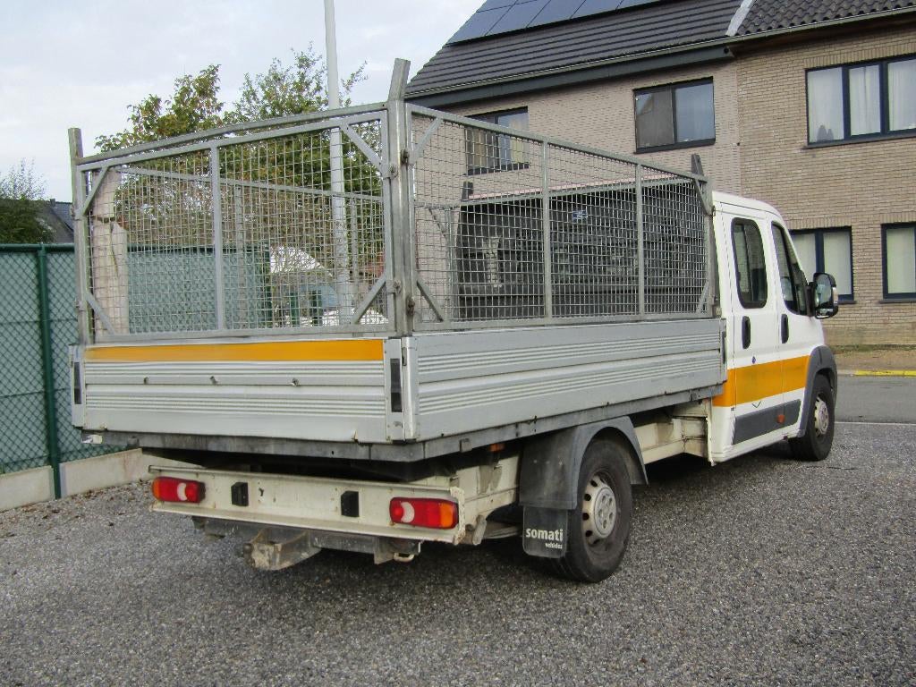 Peugeot Boxer 3.0 HDI Openlaadbak 7pl, Auto's, Euro 5, Zwart, 4 cilinders, Parkeersensor