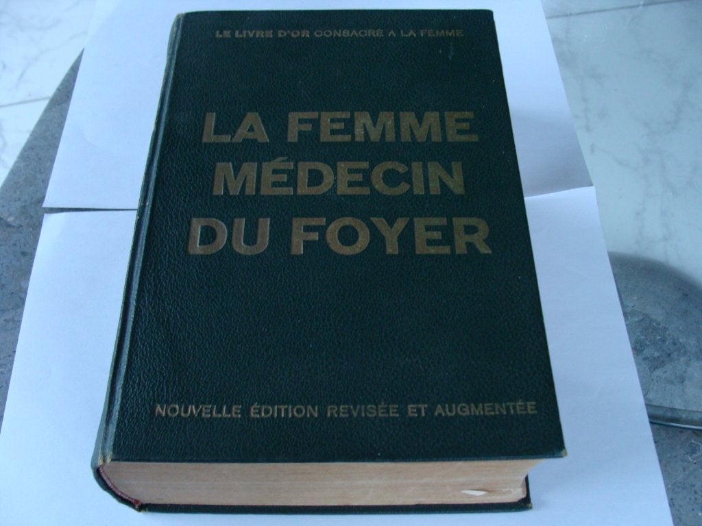 ancien livre la Femme Médecin du Foyer, livre d'or, Livres, Livres Autre, Enlèvement ou Envoi, Comme neuf