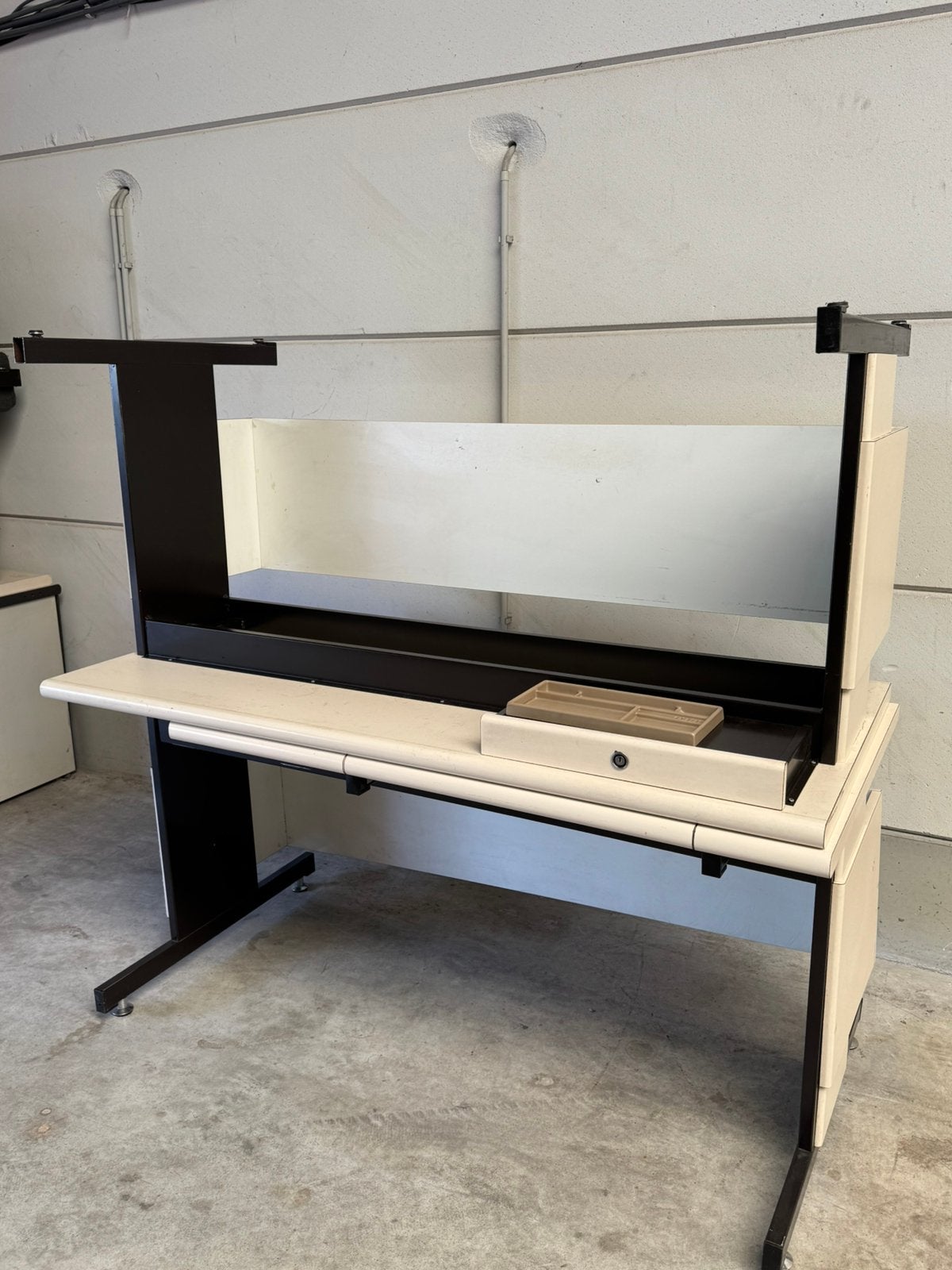 Werkbanken / Bureau, Bricolage & Construction, Établis, Enlèvement, Comme neuf