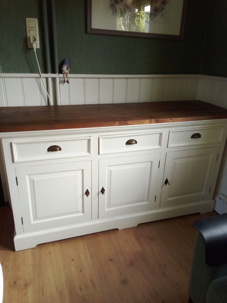 oud landelijk dressoir in vol massief hout, Huis en Inrichting, Ophalen, Gebruikt, Met plank(en)