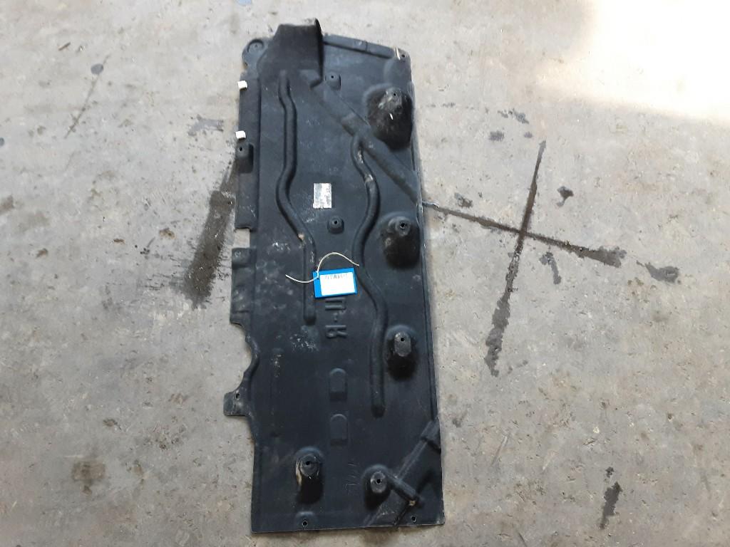 ANKERPLAAT RECHTS VOOR BMW 1 serie (F40) (01-2019/-), Gebruikt, BMW