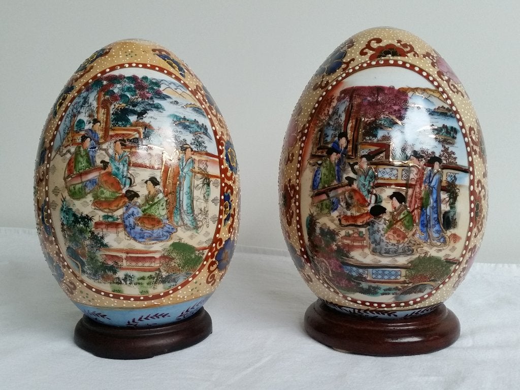 Set van 2 handbeschilderde porseleinen siereieren – 22 cm, Enlèvement